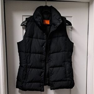 Women's Black Puffer Vest